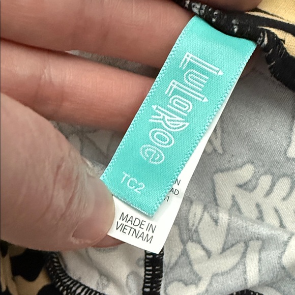 LuLaRoe Black and Cream Cruella De Vil Pattern Leggings - Picture 2 of 7